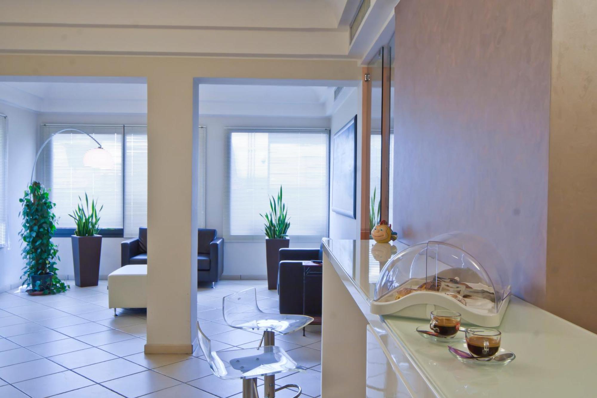 Residence Divina Rimini Bagian luar foto