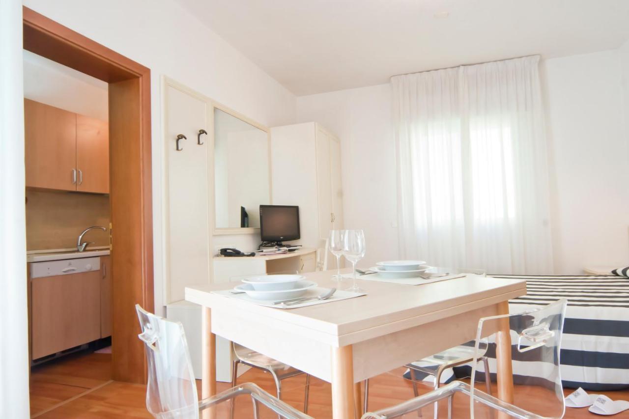 Residence Divina Rimini Ruang foto